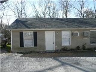 191 Oak St Apt 2, Clarksville, TN 37042