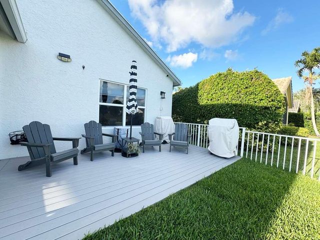 109 Derby Lane, Royal Palm Beach, FL 33411