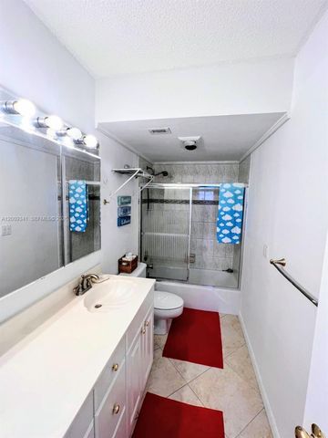 300 Bayview Drive 915, Sunny Isles Beach, FL 33160