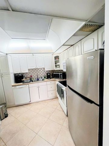 300 Bayview Drive 915, Sunny Isles Beach, FL 33160