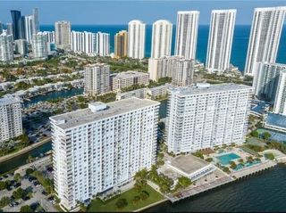 300 Bayview Drive 915, Sunny Isles Beach, FL 33160