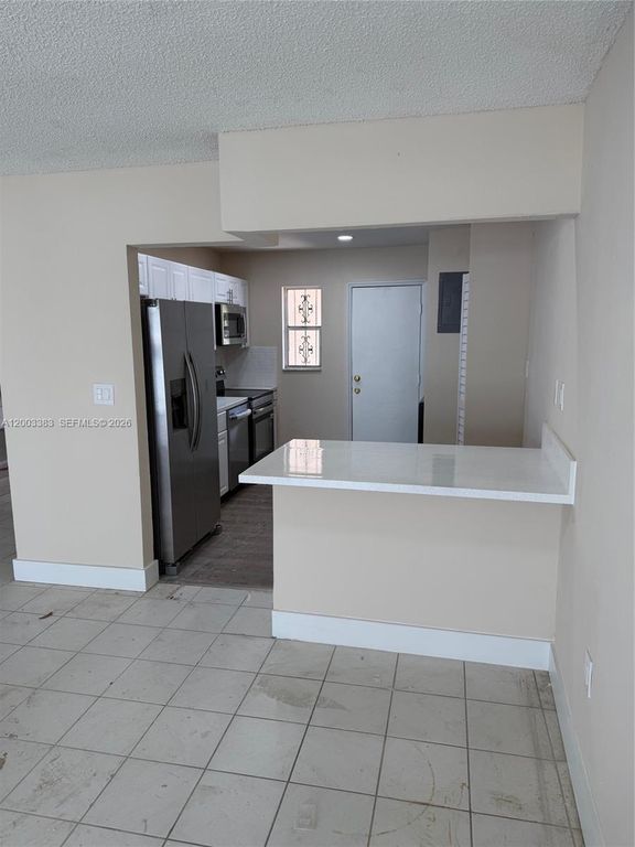 1950 W 54th St 115, Hialeah, FL 33012