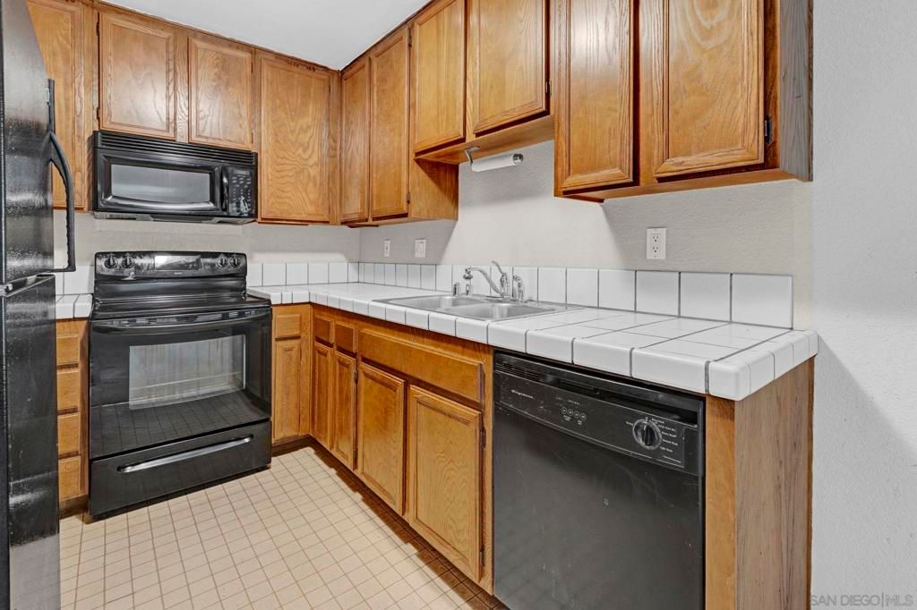 4262 Parks Ave 205, La Mesa, CA 91941 — photo 2