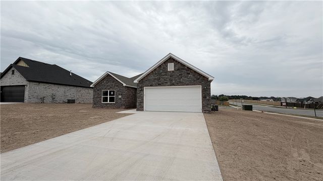 4409 SW pawhuska Street, Bentonville, AR 72713