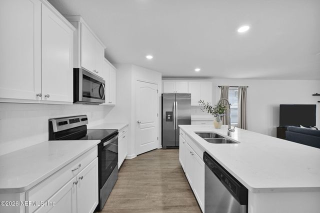 2931 DUCK HOLLOW Lane, Green Cove Springs, FL 32043