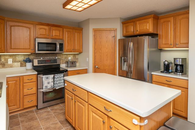 5714 49th Avenue NW, Rochester, MN 55901