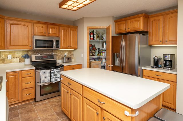 5714 49th Avenue NW, Rochester, MN 55901