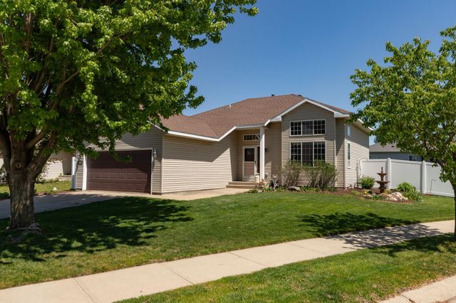 5714 49th Avenue NW, Rochester, MN 55901