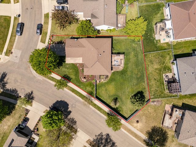 5714 49th Avenue NW, Rochester, MN 55901