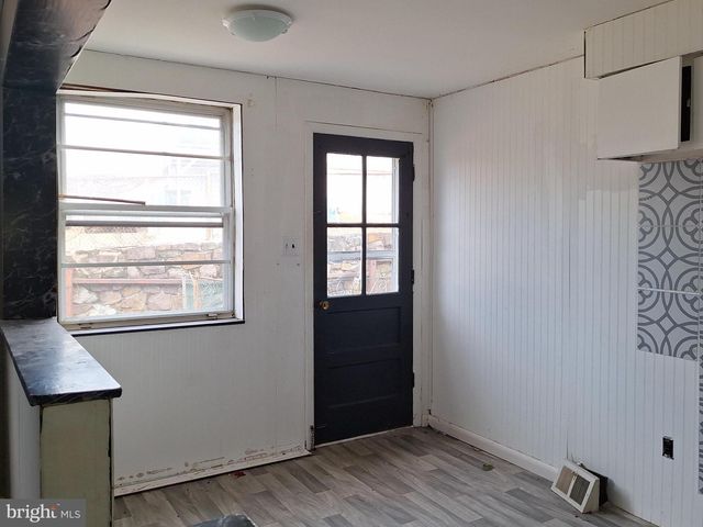 4029 GIDEON RD, Brookhaven, PA 19015