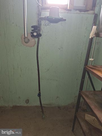 4029 GIDEON RD, Brookhaven, PA 19015