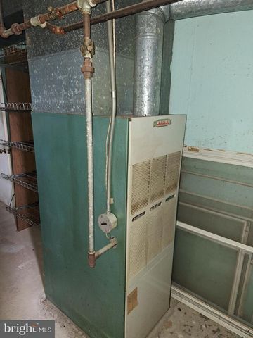 4029 GIDEON RD, Brookhaven, PA 19015