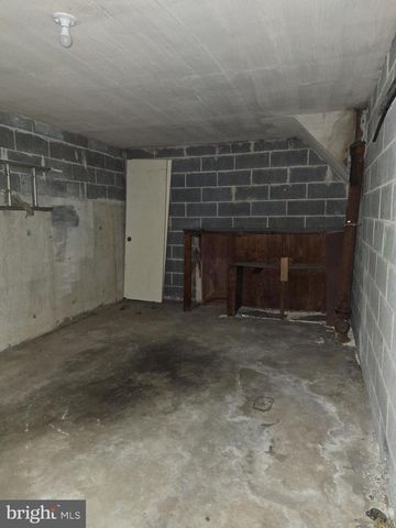 4029 GIDEON RD, Brookhaven, PA 19015