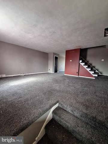 4029 GIDEON RD, Brookhaven, PA 19015