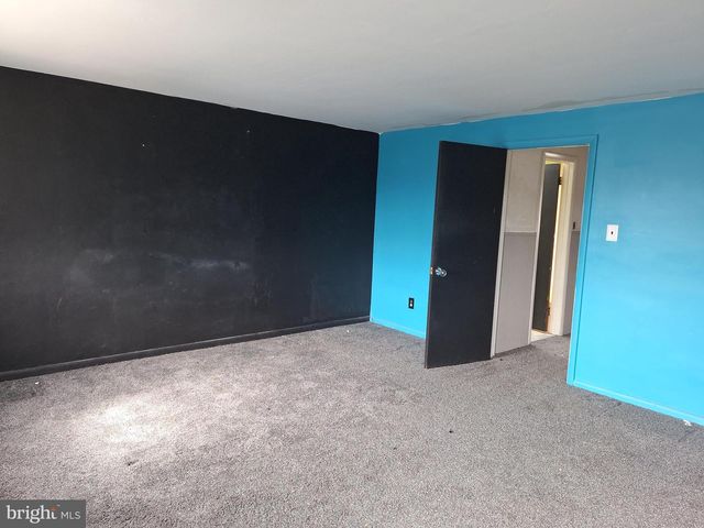 4029 GIDEON RD, Brookhaven, PA 19015