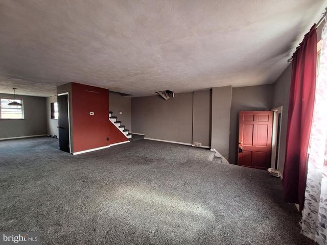 4029 GIDEON RD, Brookhaven, PA 19015