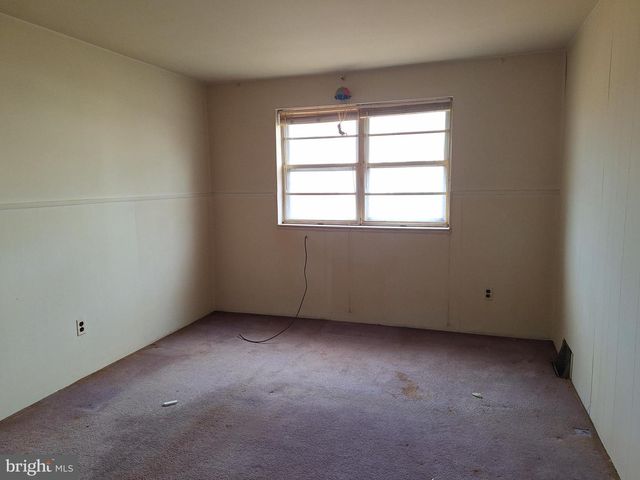 4029 GIDEON RD, Brookhaven, PA 19015