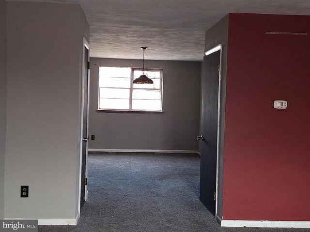 4029 GIDEON RD, Brookhaven, PA 19015