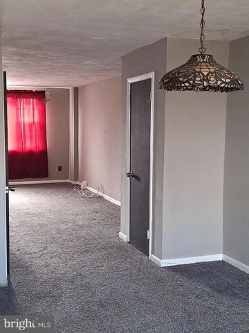 4029 GIDEON RD, Brookhaven, PA 19015