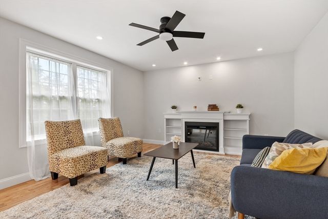 72 Cottage Ln A, Templeton, MA 01468