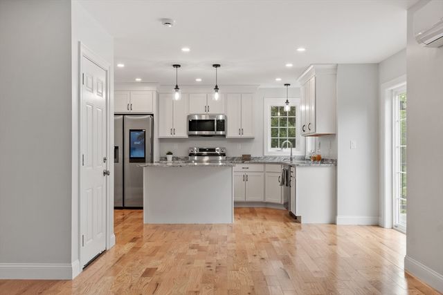 72 Cottage Ln A, Templeton, MA 01468