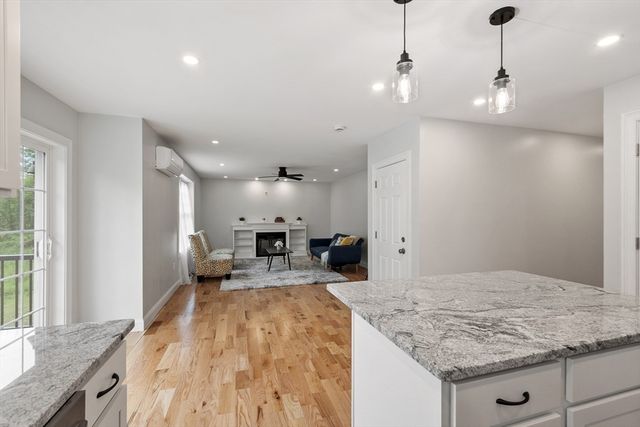 72 Cottage Ln A, Templeton, MA 01468