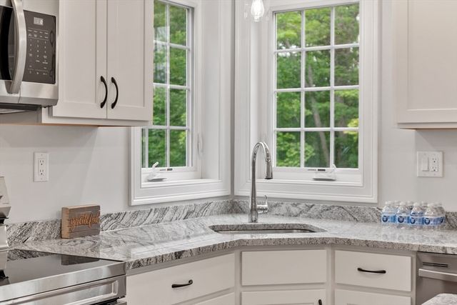 72 Cottage Ln A, Templeton, MA 01468