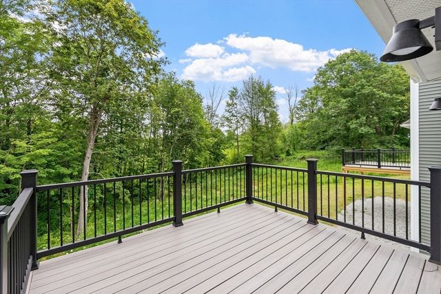 72 Cottage Ln A, Templeton, MA 01468