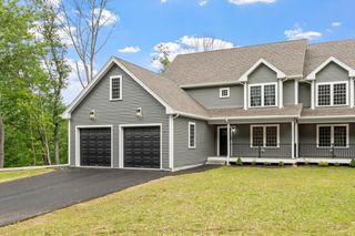 72 Cottage Ln A, Templeton, MA 01468