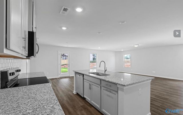 27982 Chalmers Circle, Harvest, AL 35749