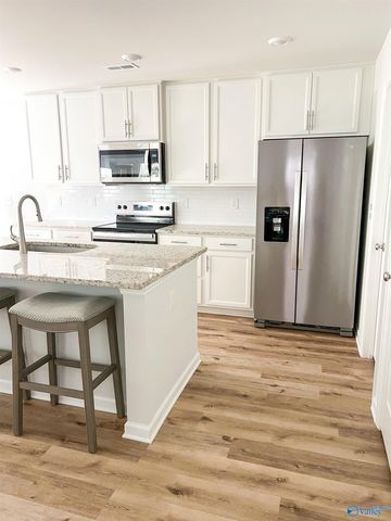 27982 Chalmers Circle, Harvest, AL 35749