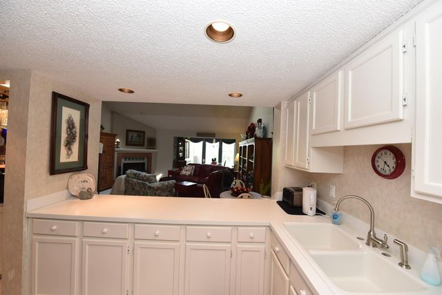 601 Woodlawn Dr Apt 7, Fairfield Bay, AR 72088