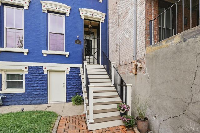 524 Liberty Hill, Cincinnati, OH 45202