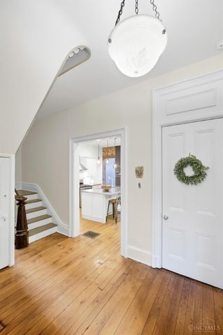 524 Liberty Hill, Cincinnati, OH 45202