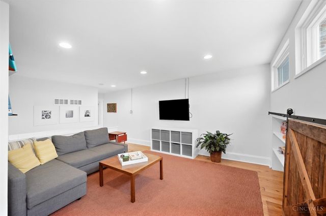 524 Liberty Hill, Cincinnati, OH 45202