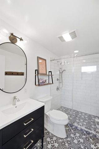 524 Liberty Hill, Cincinnati, OH 45202