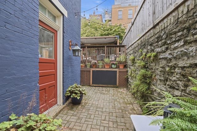 524 Liberty Hill, Cincinnati, OH 45202