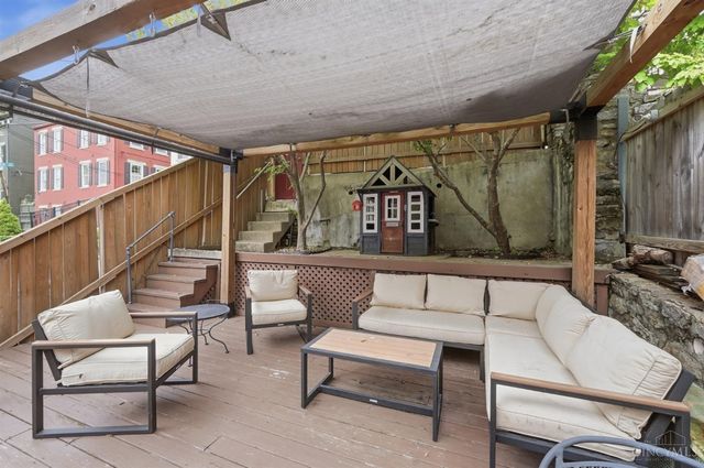524 Liberty Hill, Cincinnati, OH 45202
