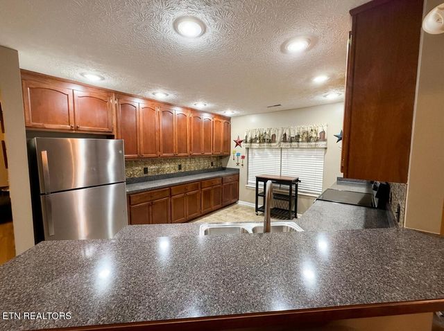 760 Southview Circle, Kodak, TN 37764