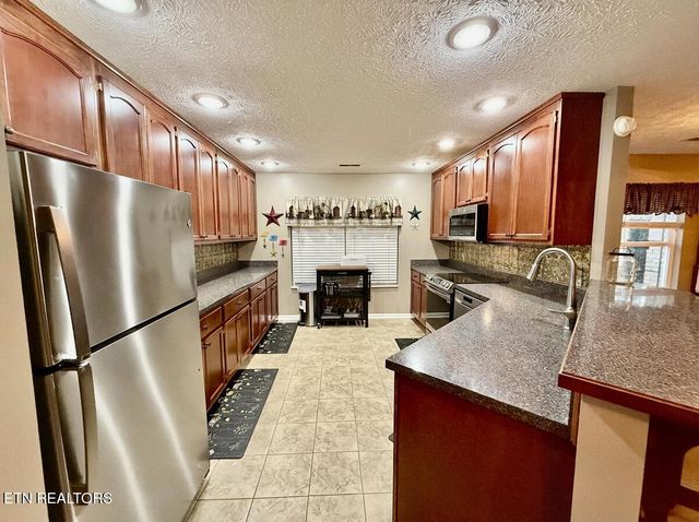 760 Southview Circle, Kodak, TN 37764