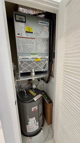 2250 NE 66th Street 1504, Fort Lauderdale, FL 33308