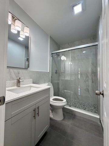 2250 NE 66th Street 1504, Fort Lauderdale, FL 33308