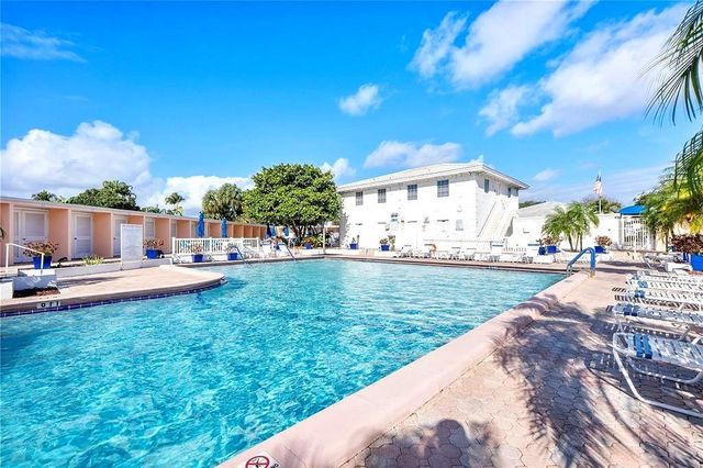 2250 NE 66th Street 1504, Fort Lauderdale, FL 33308