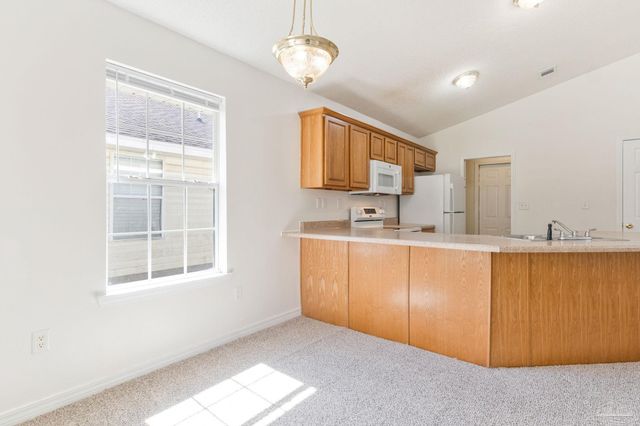 8450 Jarmen Ln, Pensacola, FL 32534