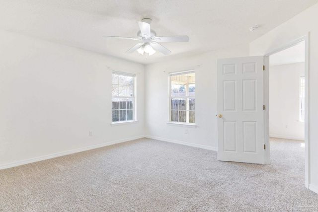 8450 Jarmen Ln, Pensacola, FL 32534