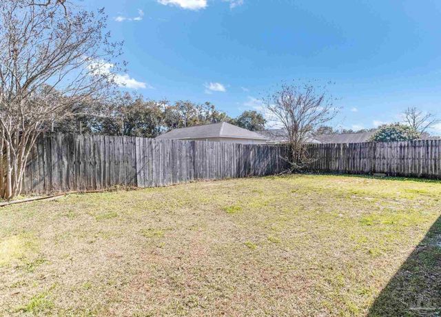 8450 Jarmen Ln, Pensacola, FL 32534