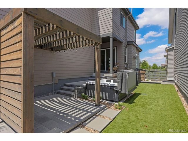1562 Stablecross Dr, Castle Pines, CO 80108