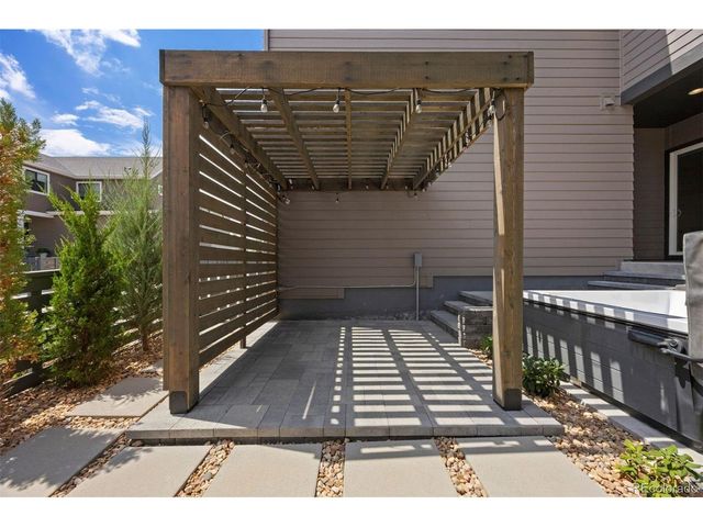 1562 Stablecross Dr, Castle Pines, CO 80108