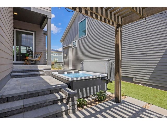 1562 Stablecross Dr, Castle Pines, CO 80108