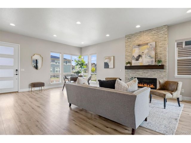 1562 Stablecross Dr, Castle Pines, CO 80108